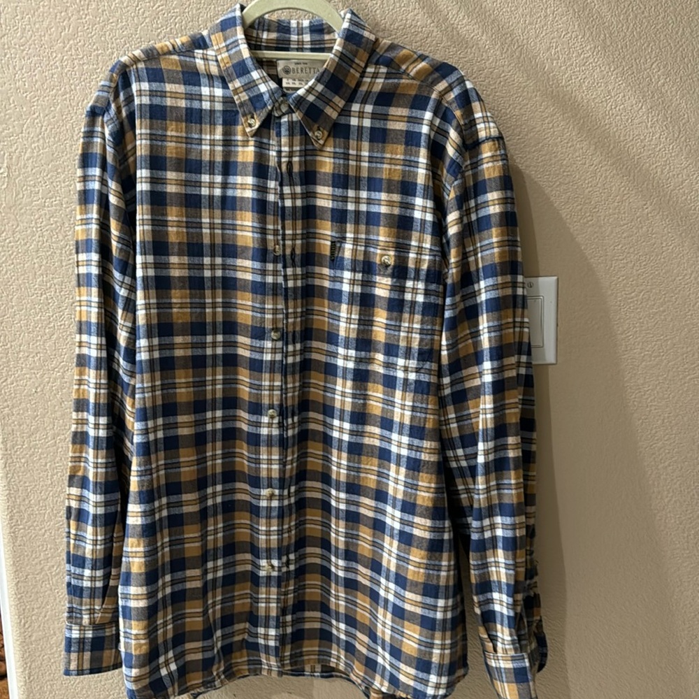 Beretta Men’s NWOT Flannel Short XL